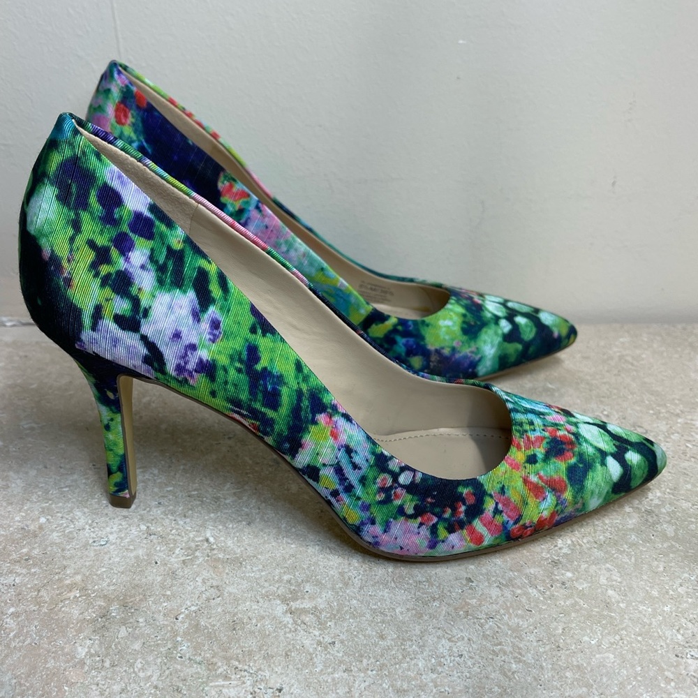 NEW BCBGeneration Gaminkha Pump Floral Watercolor 6.5m Heels